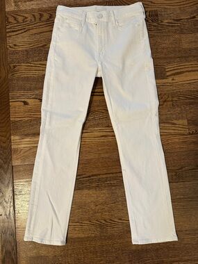 MOTHER White Denim Jeans with Branded Waist Patch
